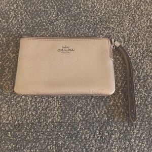 Coach vintage gold metallic shiny pebble grain leather wristlet
